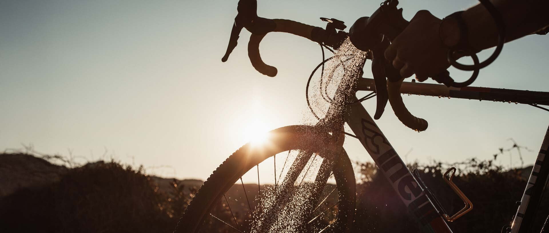 Fahrrad reinigen mit Campingdusche