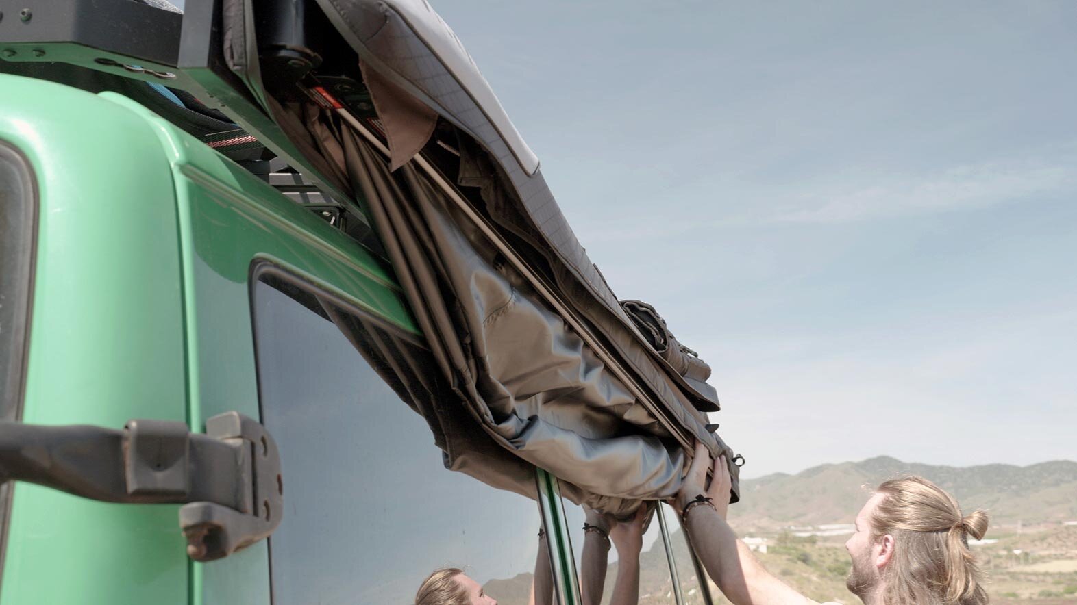 Dismantling the BRANCH 270 degree soft-cover awning