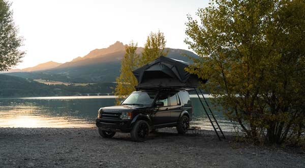 folding rooftent on overlander 