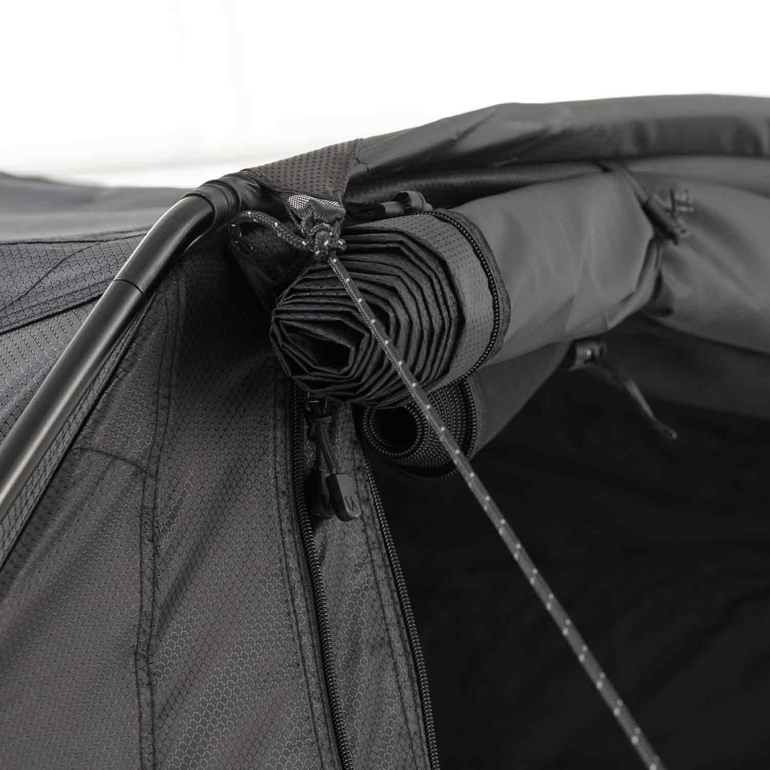 VICKYWOOD Awning CUMARU EASE XP side view with vehicle access